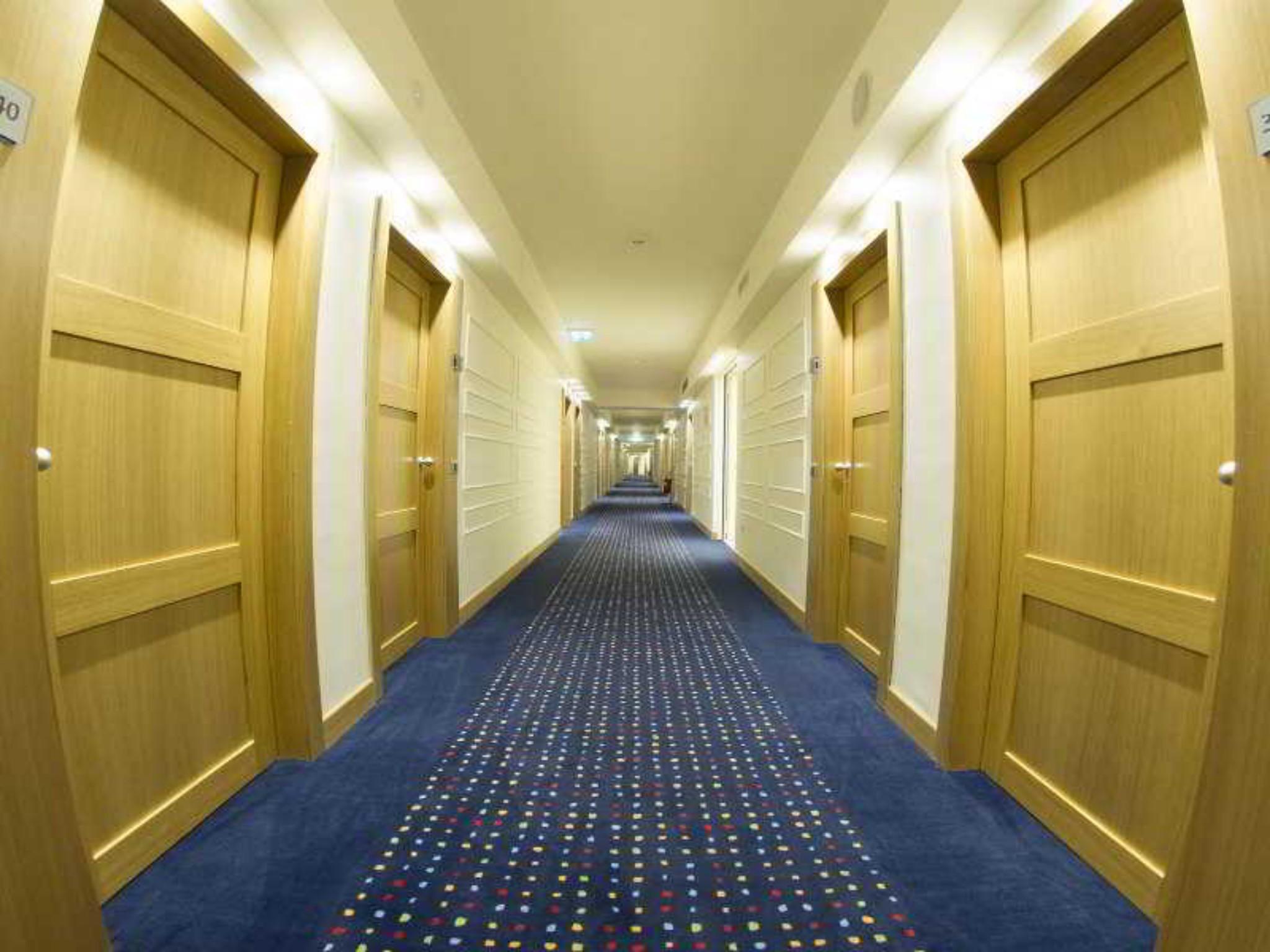 กาตาเนีย อินเตอร์เนชั่นแนลแอร์พอร์ต โฮเทล Hotel คาตาเนีย ภายนอก รูปภาพ
