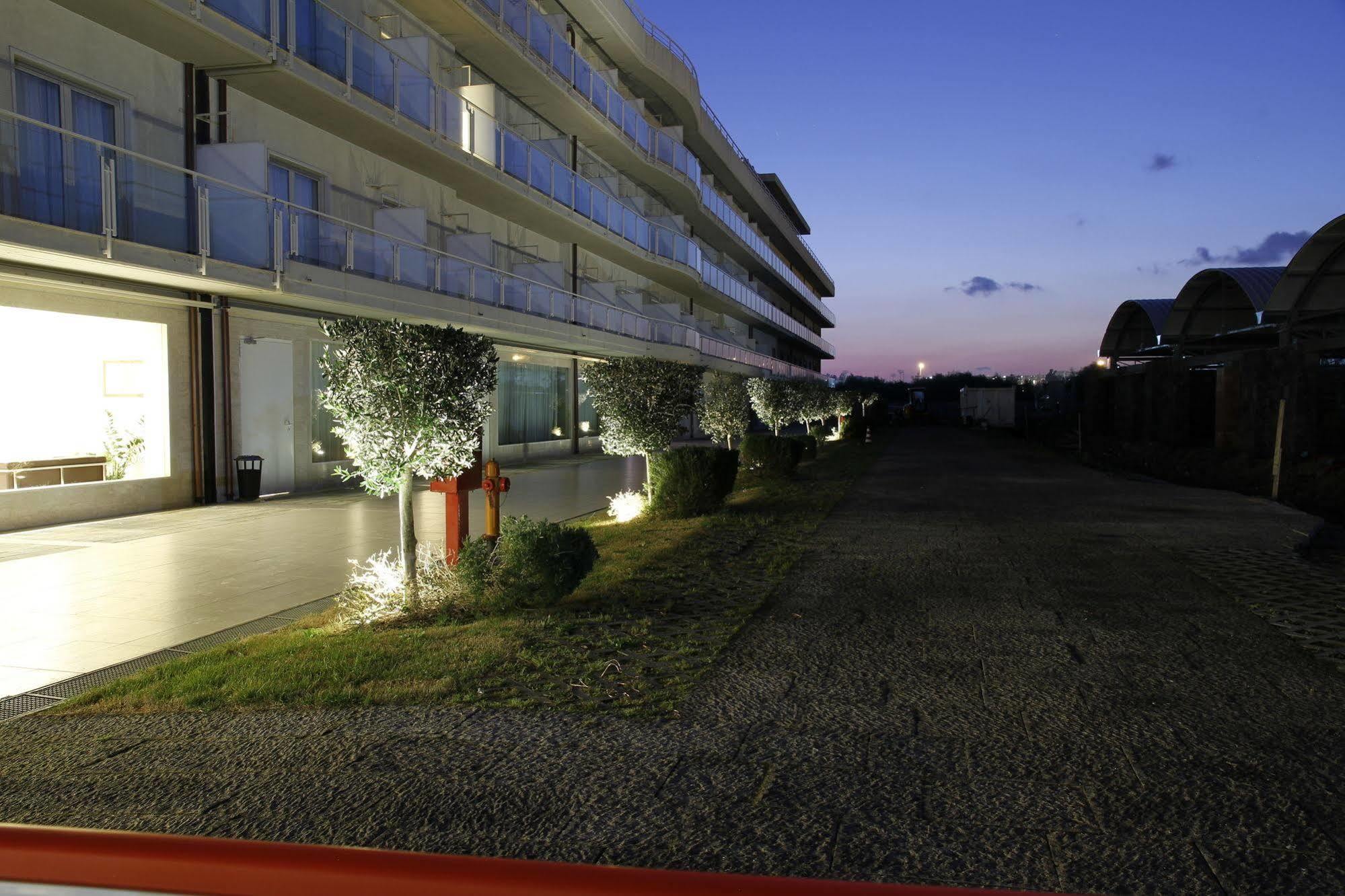 กาตาเนีย อินเตอร์เนชั่นแนลแอร์พอร์ต โฮเทล Hotel คาตาเนีย ภายนอก รูปภาพ