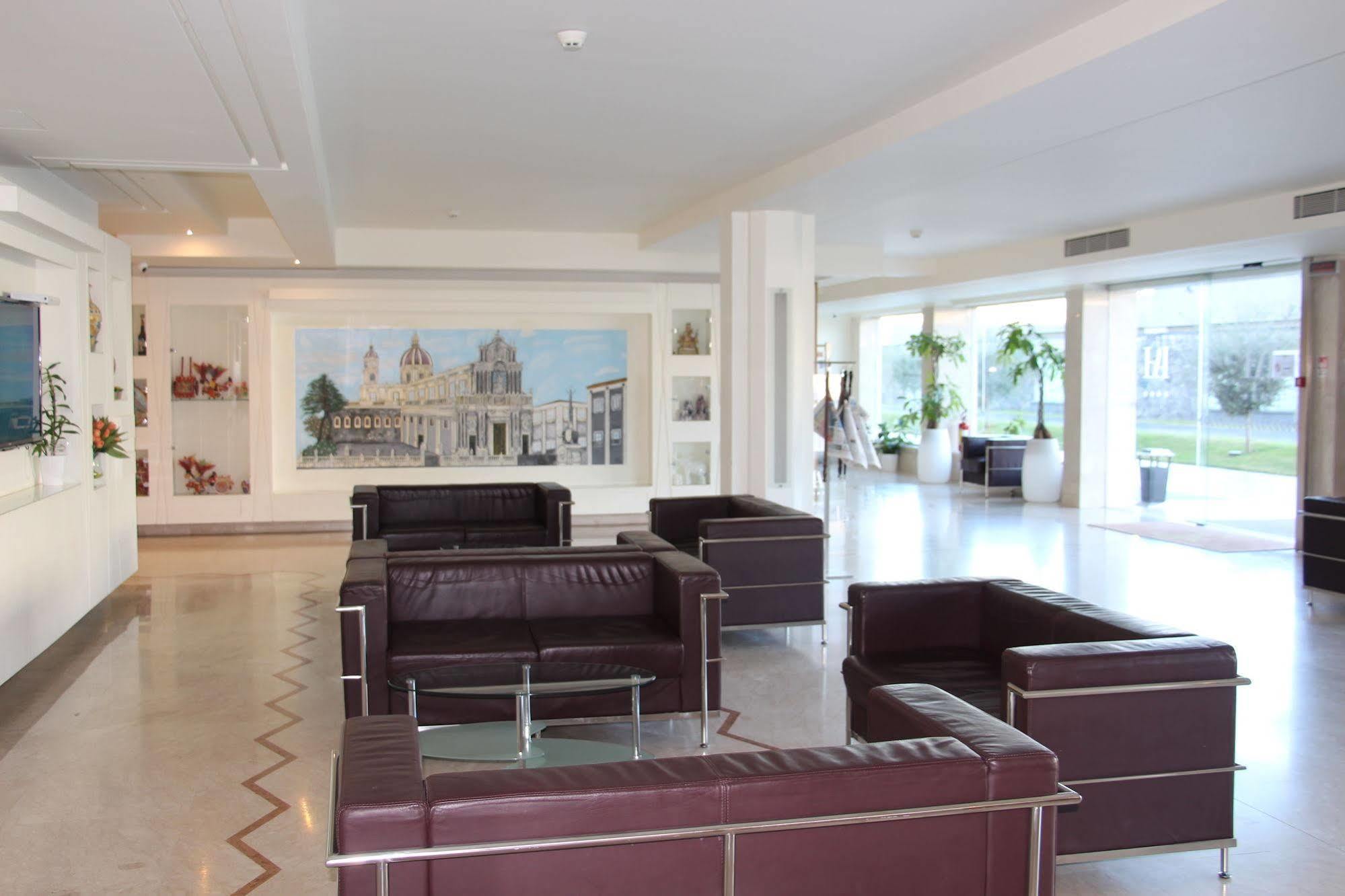 กาตาเนีย อินเตอร์เนชั่นแนลแอร์พอร์ต โฮเทล Hotel คาตาเนีย ภายนอก รูปภาพ